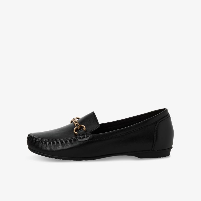 Schwarzer eleganter Slipper mit flexiblem Material und modischem Detail, komfortabel und leicht zu tragen