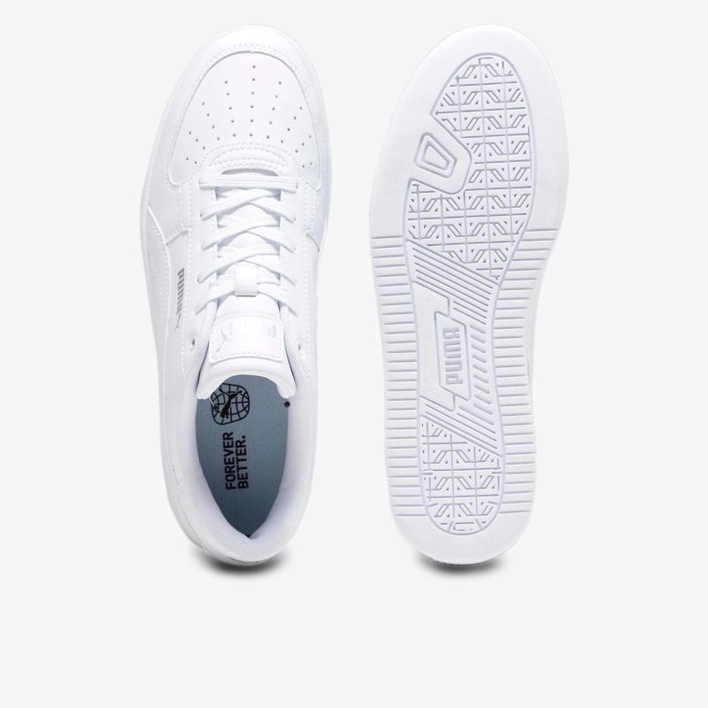 Weißer Sneaker mit perforiertem Obermaterial, bequemem Verschluss und rutschfester Sohle in Draufsicht
