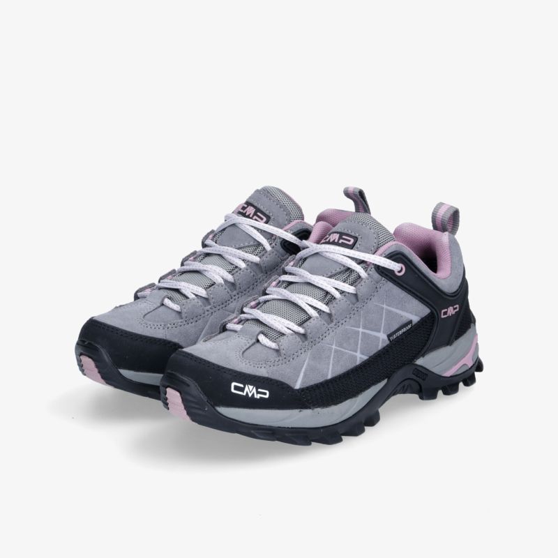 Strapazierfähige graue Trekkingschuhe mit robuster Profilsohle, ideal für Outdoor-Abenteuer und Wandertouren.