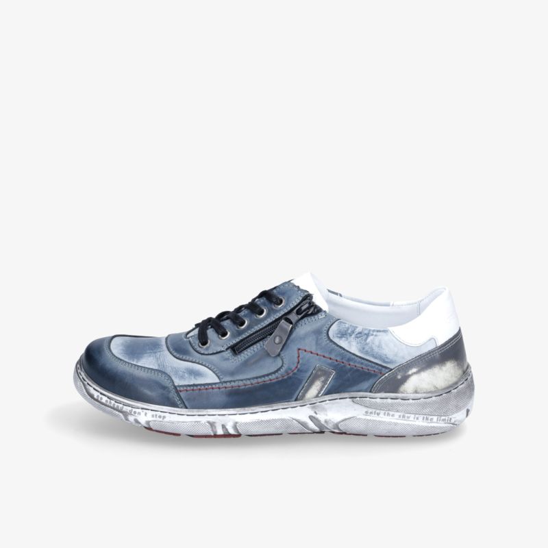 Leichter blauer Sneaker mit komfortabler Passform und sportlichem Design, flexibel und atmungsaktiv