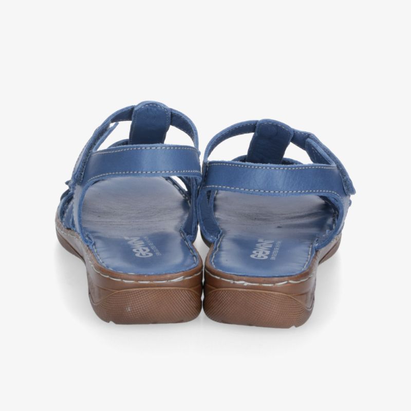 Blaue Sandalen mit verstellbarem Riemen und rutschfester Sohle, Rückansicht.