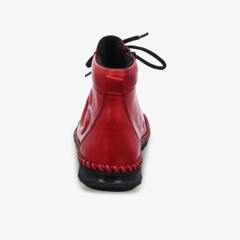 Roter Schuh in Rückansicht mit robustem Design, komfortable Passform und stabiler Sohle für den Alltag