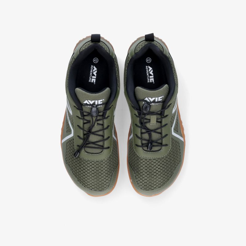 Sportliche, atmungsaktive und komfortable Schuhe mit robuster Sohle und flexibler Schnürung in Draufsicht
