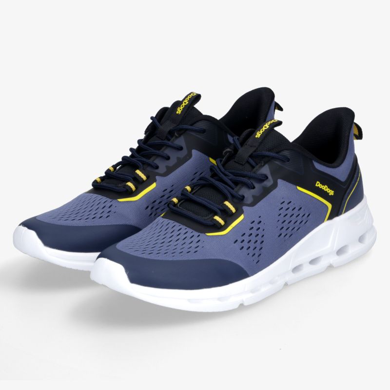 Leichtes sportliches Schuhpaar in Blau mit weißer Sohle und atmungsaktivem Material für hohen Komfort