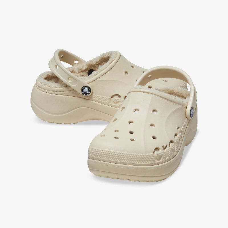 Bequeme, warm gefütterte Beige Clogs mit atmungsaktiven Löchern und rutschfester Sohle im Paar