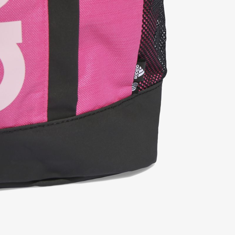 Robuste Sporttasche mit modernem Design in Pink und Schwarz, ideal für Sport und Reisen.