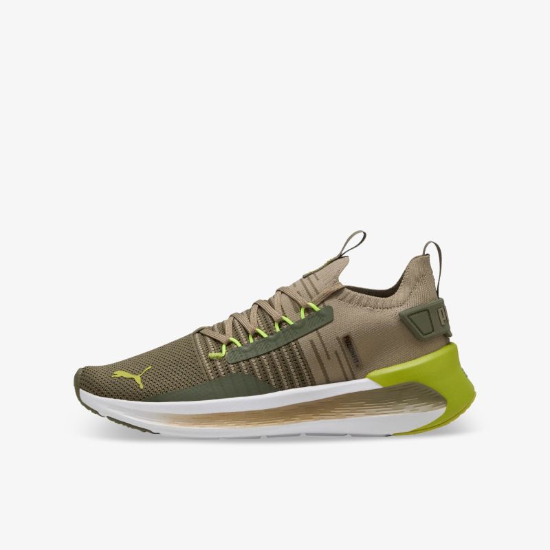 Moderner sportlicher Laufschuh in Olivgrün mit atmungsaktivem Material und komfortabler Dämpfung für optimalen Halt