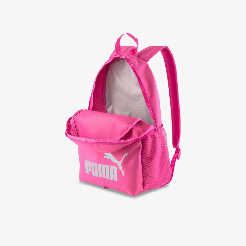 Kompakter pinker Rucksack mit großem Logo. Perfekt für den Alltag. Modernes, funktionales Design.