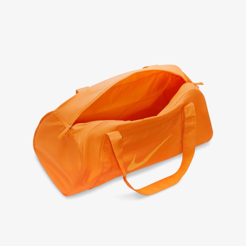 Orange Sporttasche mit geräumigem Hauptfach und komfortablen Tragegriffen.