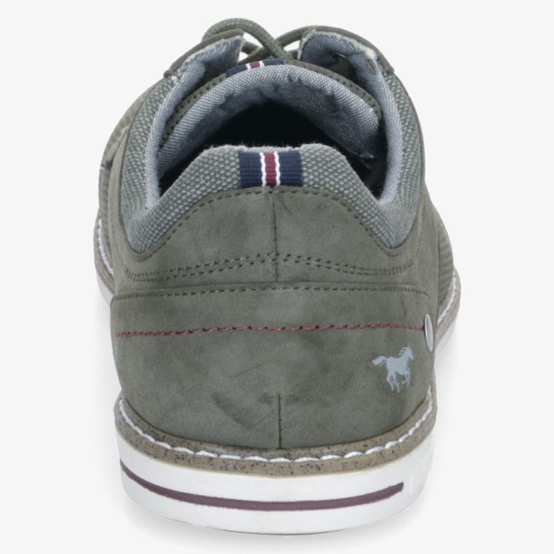 Grauer Schuh Rückansicht mit robuster Sohle und komfortablem Design, hochwertig verarbeitet und langlebig