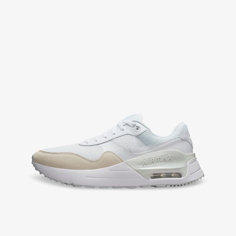 Moderner weißer Sneaker mit Luftpolstersohle für optimalen Komfort und Stil