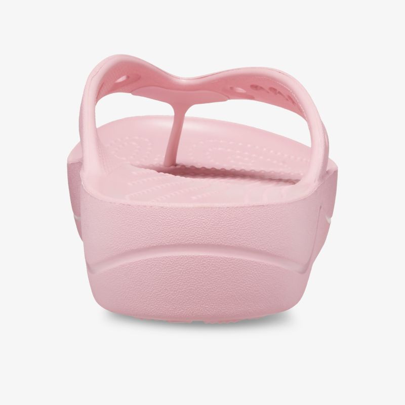 Leichte rosa Badelatschen mit weicher Sohle und rutschfestem Riemen, bequem und praktisch im Gebrauch