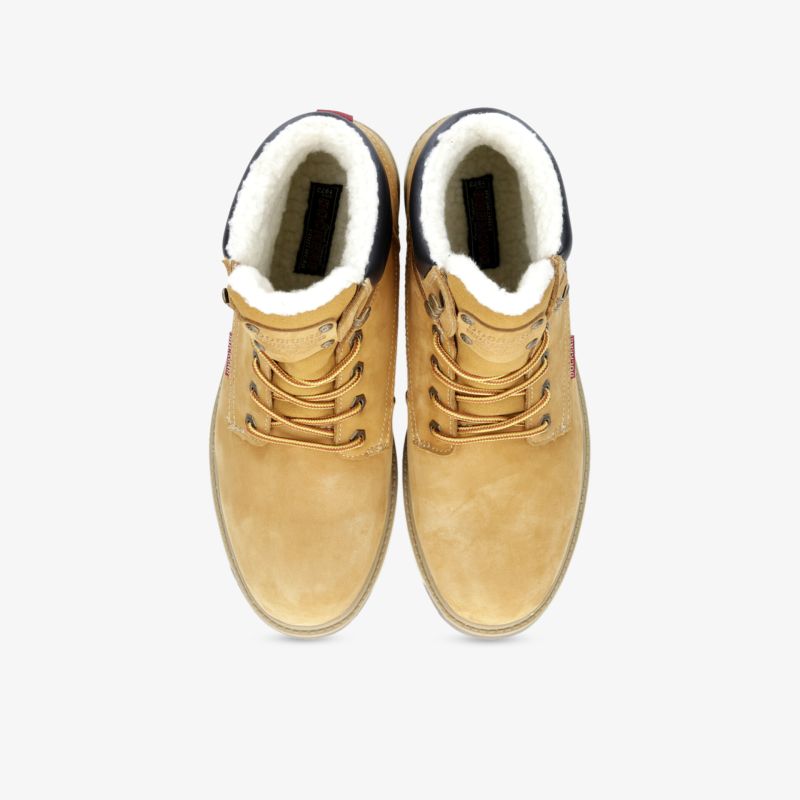 Robuste, warme Lederstiefel mit weichem Futter und rutschfester Sohle, ideal für kalte Wintertage.