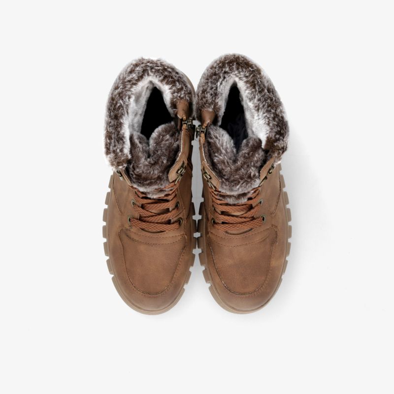 Braune Winterstiefel mit warmem Fellfutter und robuster Sohle, komfortabel und schnürbar, Draufsicht