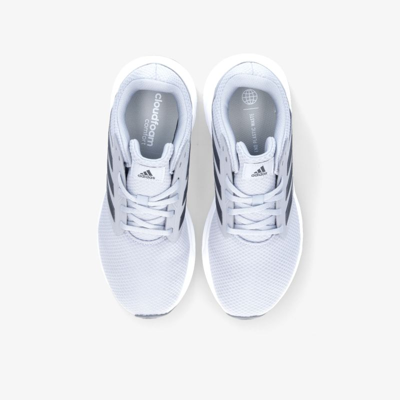 Leichte, atmungsaktive weiße Sneaker mit hohem Tragekomfort und markantem Logo-Design.