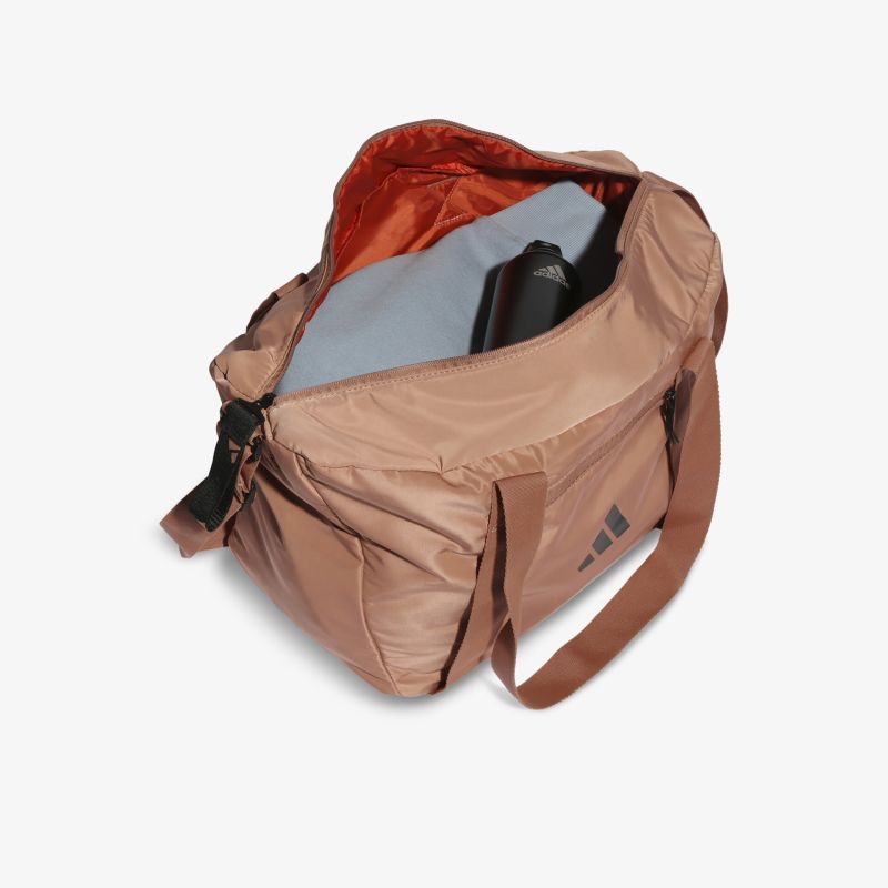 Geräumige Sporttasche mit praktischem Multifunktionsfach und modernem Design