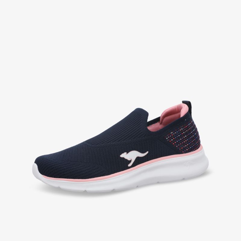 Bequemer dunkelblauer Slipper mit weißer Sohle und flexiblem Design für leichten Tragekomfort und stilvolles Aussehen.