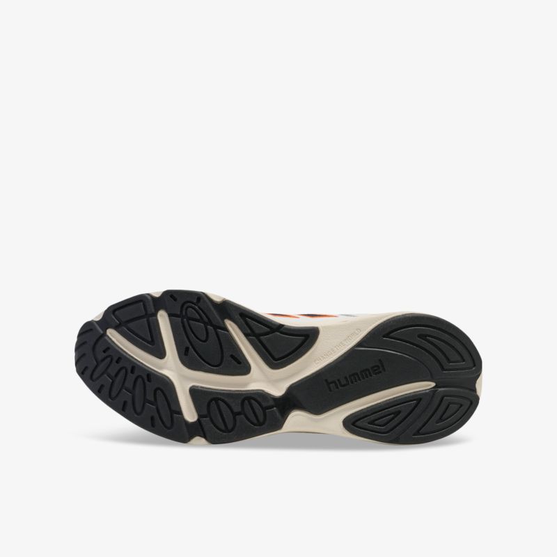 Langlebige und rutschfeste Sohle für optimalen Grip und hohen Tragekomfort bei jedem Schritt.