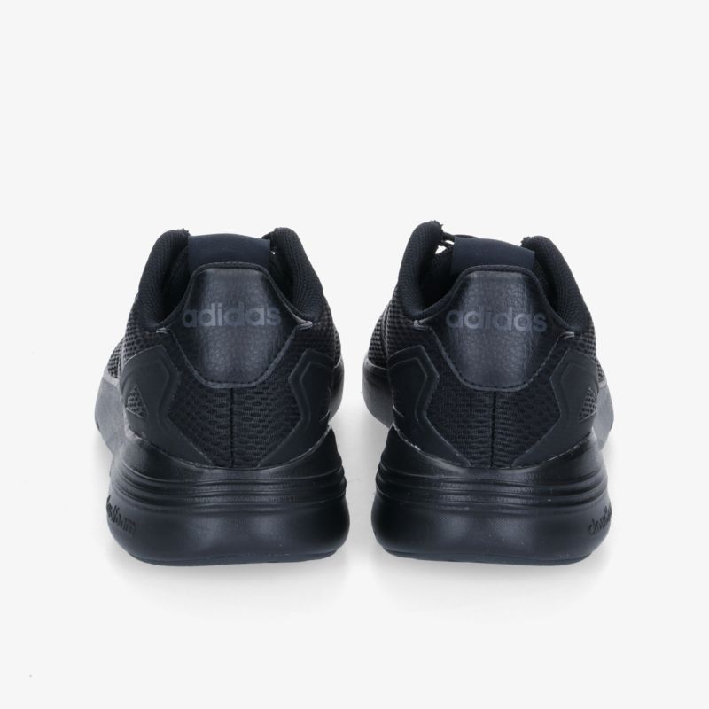 Schwarze Sportschuhe von hinten, ideal für Sport und Freizeit, mit bequemem Sitz und modernem Design.