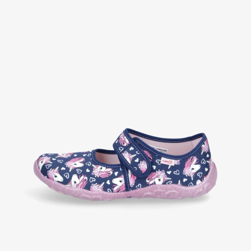 Bequemer blauer Kinderschuh mit niedlichen weißen Herzmotiven, flexiblem Klettverschluss und rutschfester Sohle