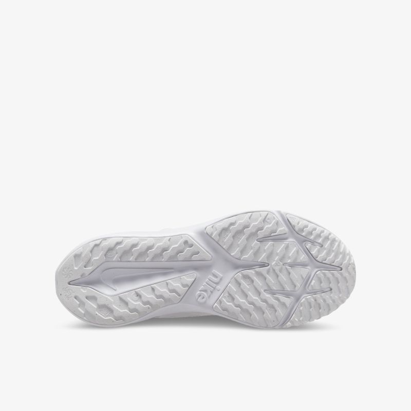 Weiße Schuhsohle mit rutschfestem Profil und modernem Design für maximalen Halt und Stabilität.