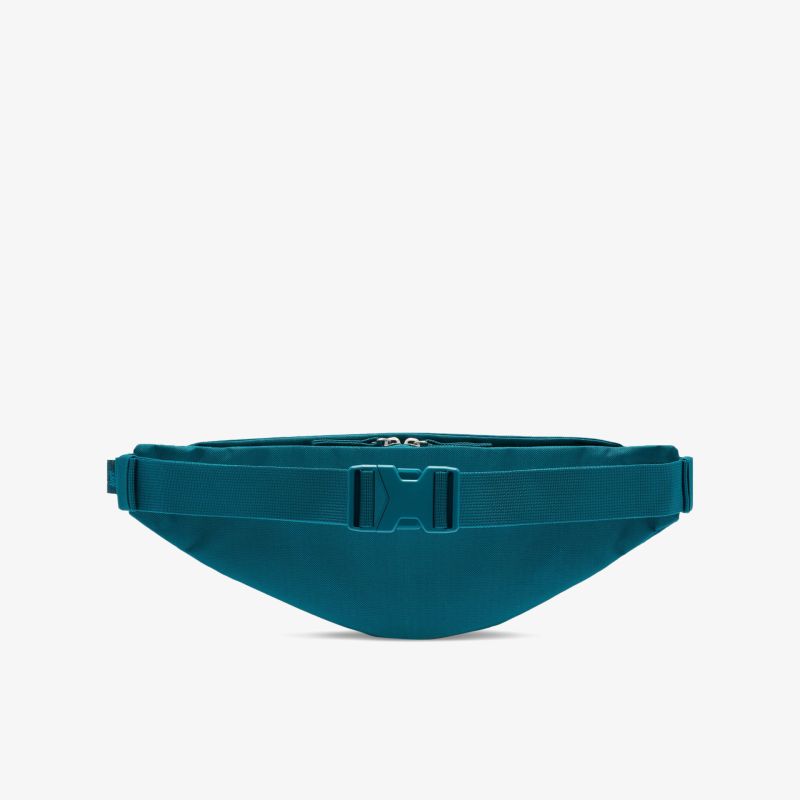 Stilvolle türkisfarbene Bauchtasche mit praktischem Design und vielseitiger Tragbarkeit.