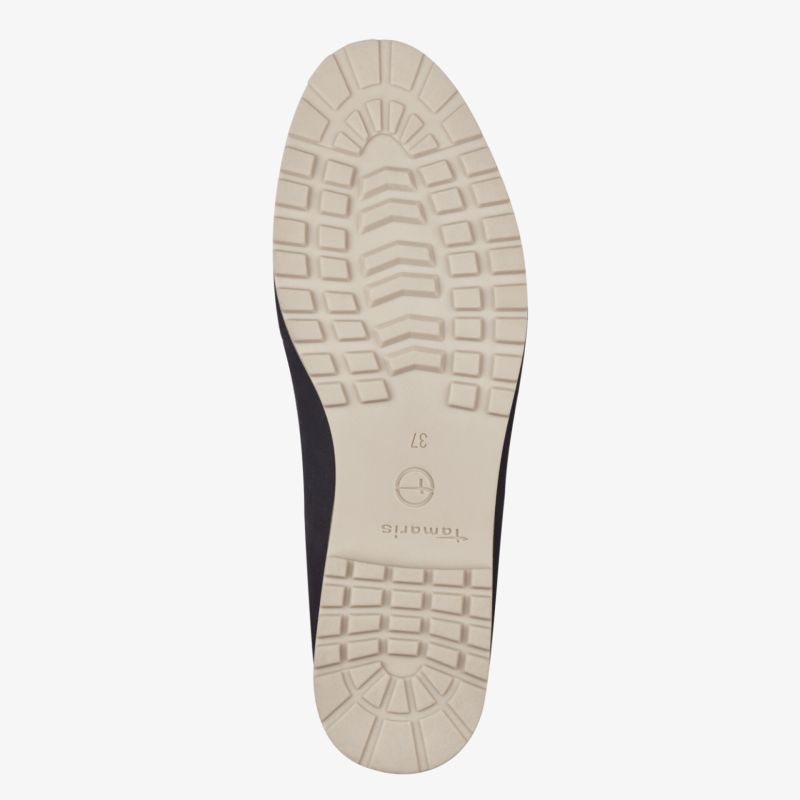Robuste und profilierte Schuhsohle mit rutschfestem Design für sicheren Halt und lange Abnutzung