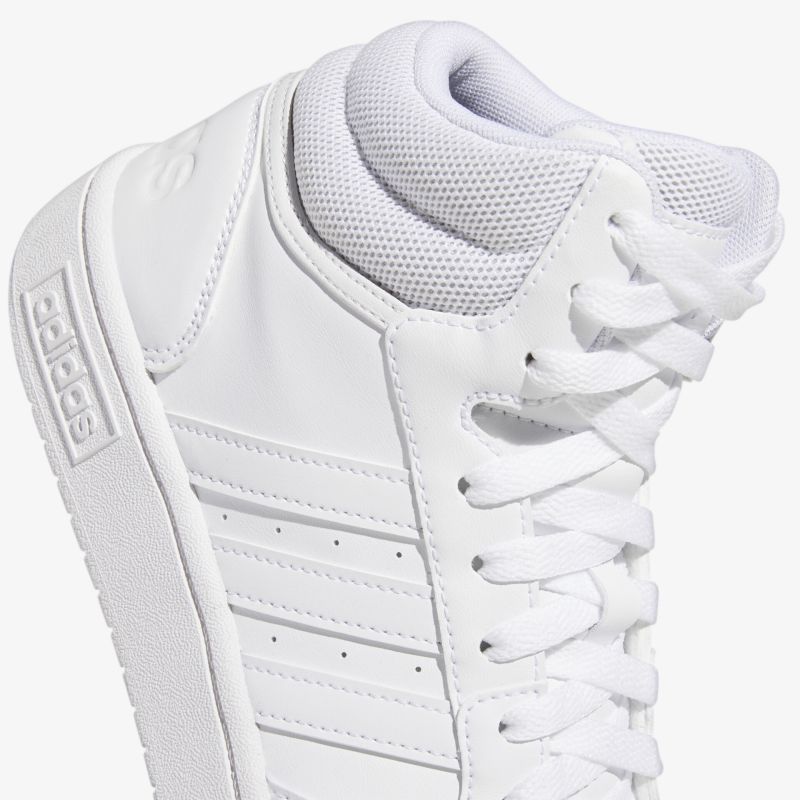 Moderner weißer Sneaker mit hoher Komfort-Technologie und rutschfester Sohle, ideal für vielseitigen Einsatz.