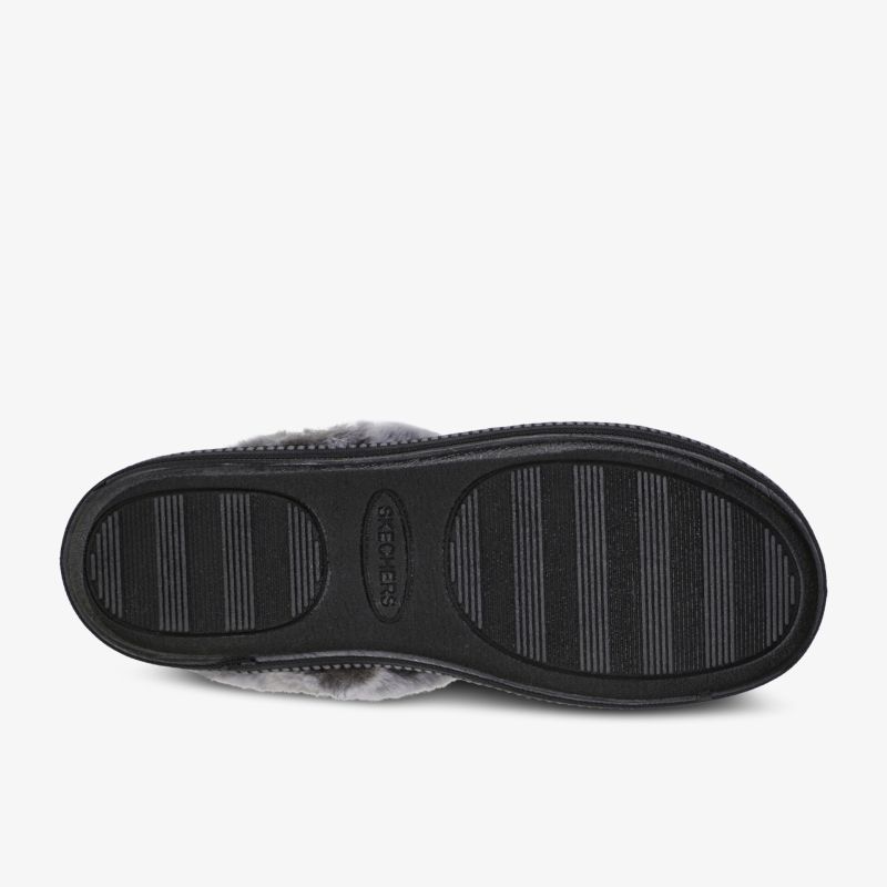 Rutschfeste Schuhsohle mit robustem Profil für optimalen Halt und Langlebigkeit