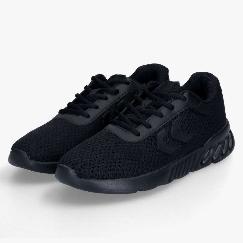 Leichtes Paar schwarzer Sportschuhe mit atmungsaktivem Material, gepolstertem Schaft und flexibler rutschfester Sohle
