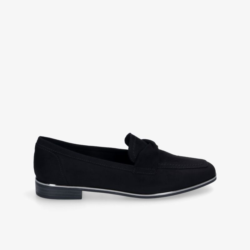 Eleganter schwarzer Loafer mit komfortabler Passform und hochwertiger Verarbeitung in der seitlichen Ansicht.