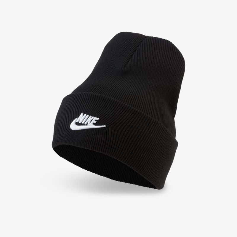 Schwarze Nike Beanie mit markanter Stickerei, hält warm und verleiht jedem Outfit Stil.