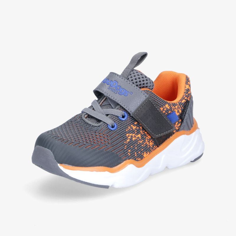 Bequemer, sportlicher Schuh mit Klettverschluss, ideal für aktive Tage. Grau mit orangefarbenen Highlights.