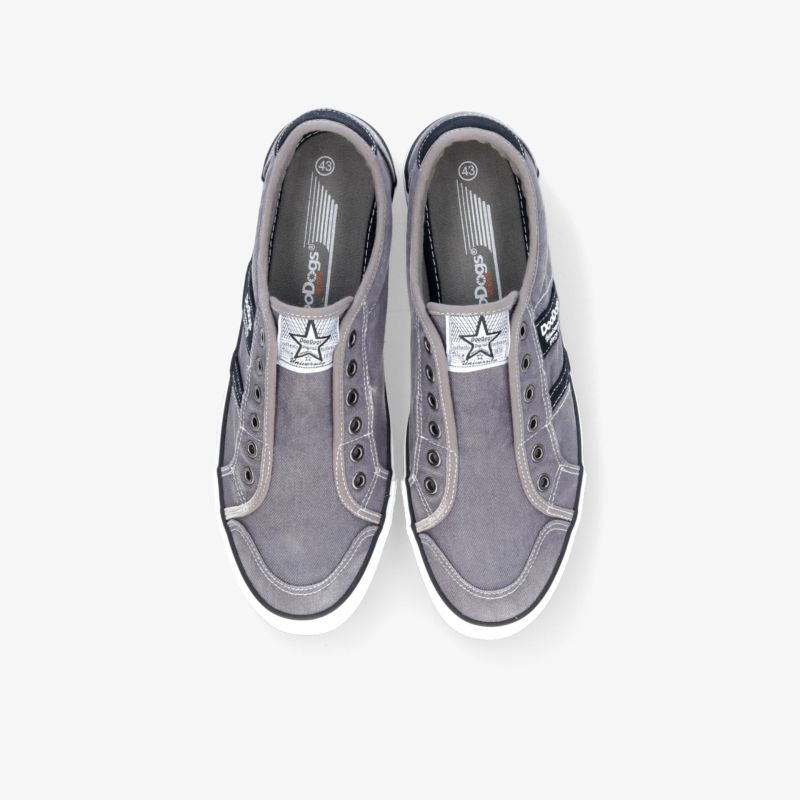 Stylische graue Sneaker für Komfort und Vielseitigkeit. Perfekt für lässigen Style.