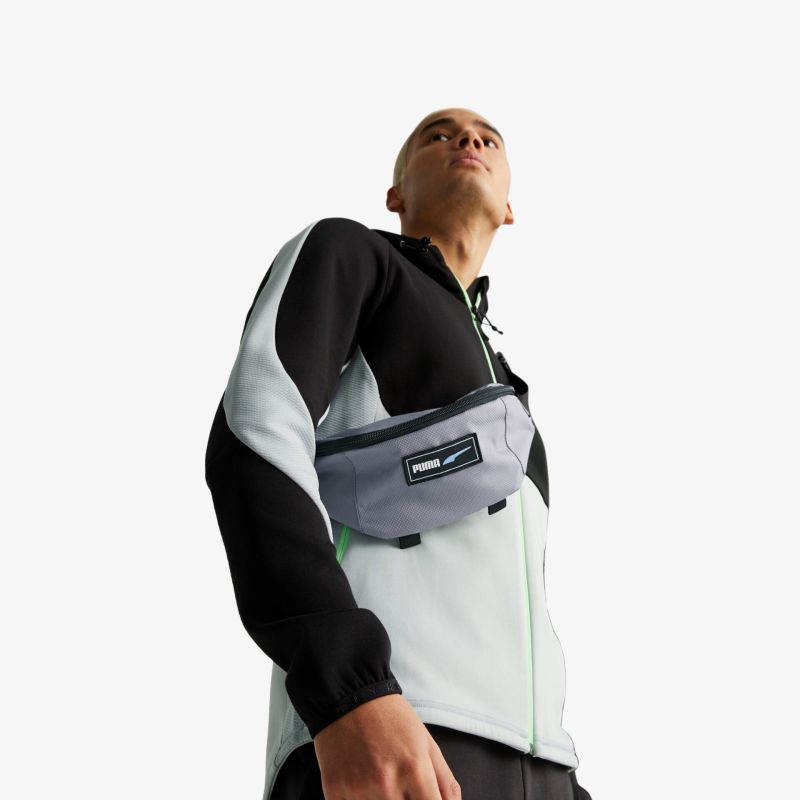 Stilvolle Gürteltasche im modernen Design, ideale Größe für den Alltag, komfortabel und leicht mit mehreren Fächern