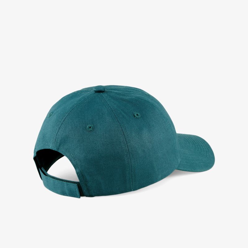 Türkise Baseballcap mit verstellbarem Rückenverschluss für klassischen und sportlichen Stil.