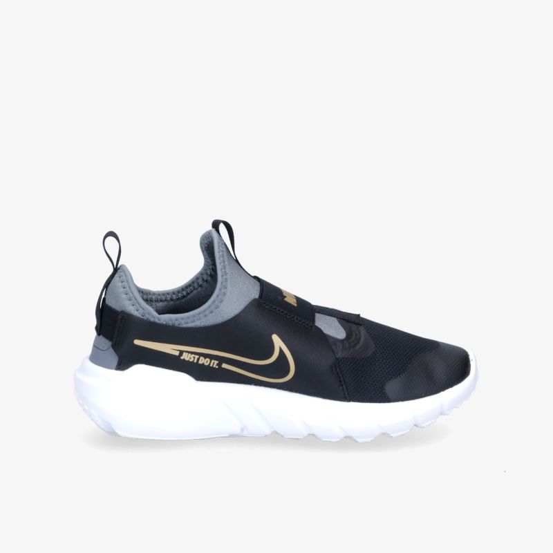 Stilvoller und komfortabler Nike Sneaker mit Slip-On-Design und auffälligem Logo, perfekt für sportliche Aktivitäten.