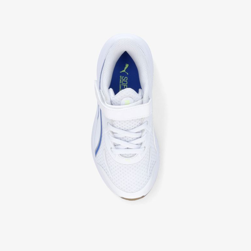 Weiße Sneaker mit moderner Schnürung und atmungsaktivem Material aus der Draufsicht