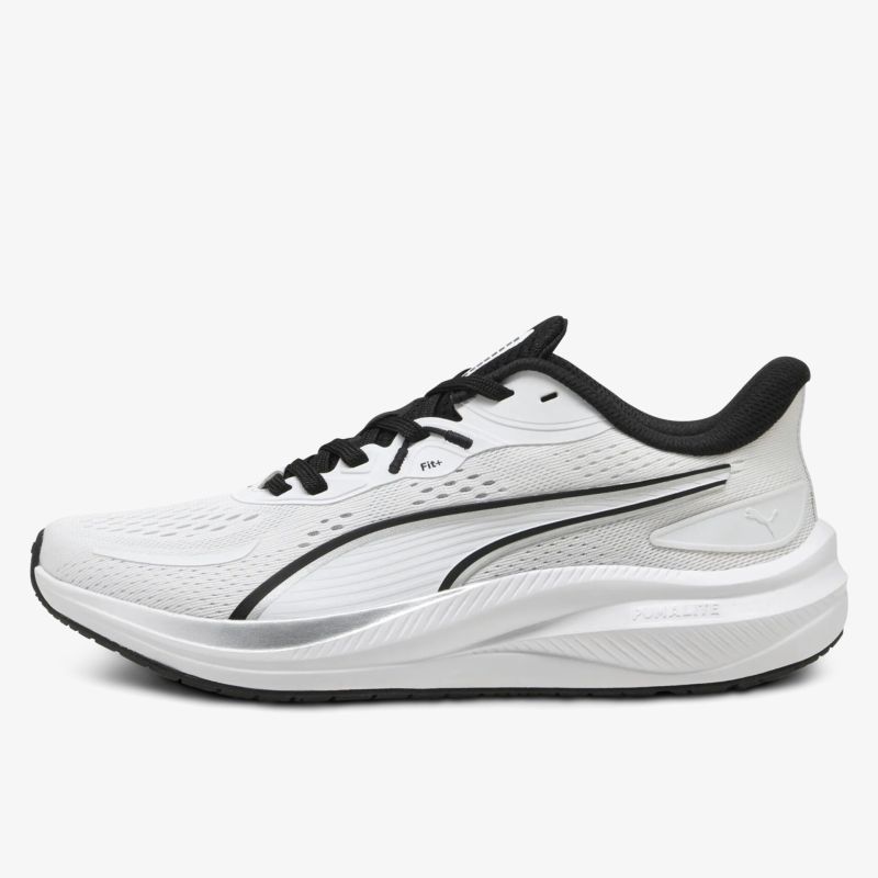Moderner, leichter Laufschuh mit atmungsaktivem Material, gepolsterter Sohle und komfortablem Schnitt