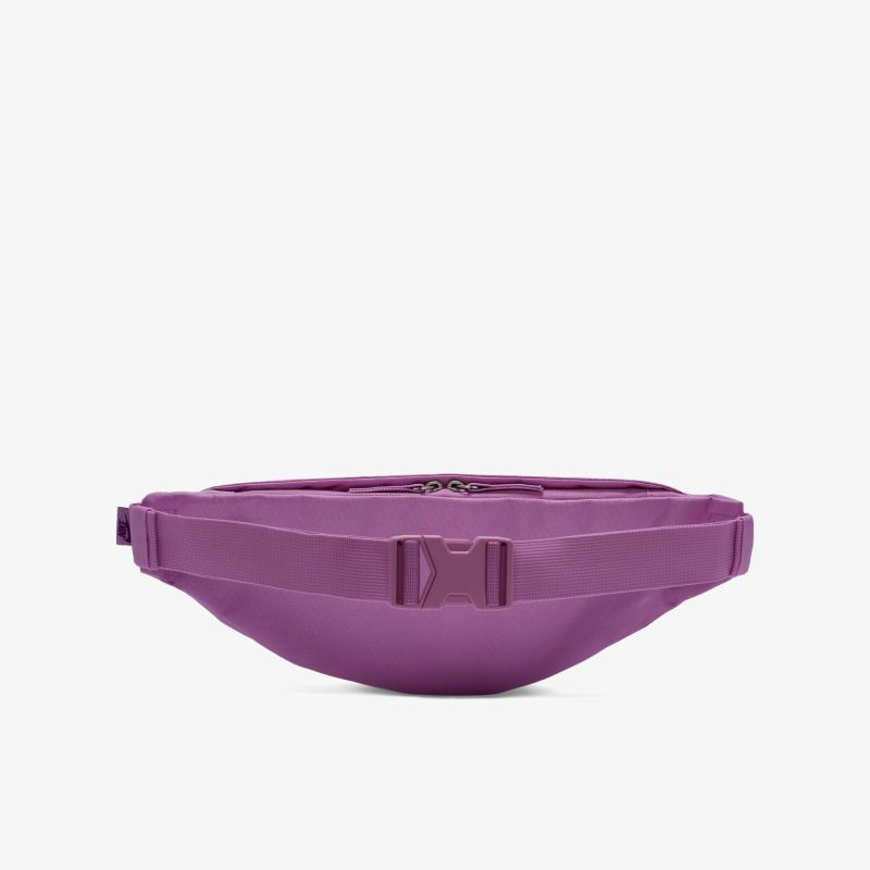 Modische lila Bauchtasche mit verstellbarem Gurt und sicherem Reißverschluss, ideal für den täglichen Gebrauch.