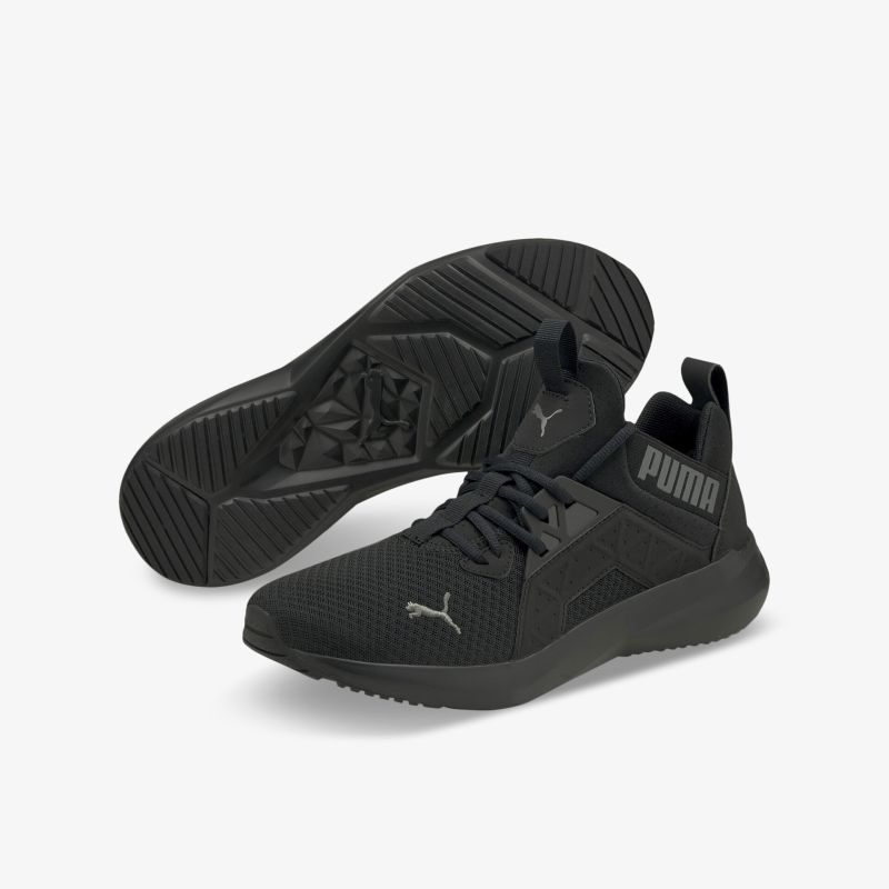 Schwarze Sneaker von Puma für sportlichen Komfort. Leicht, rutschfest und bietet flexibles Design für jede Aktivität.