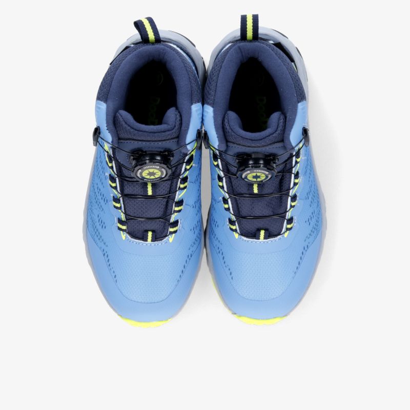 Blauer Sportschuh im Paar, komfortabel und atmungsaktiv, robuste Verarbeitung, modisches Design, gepolstert
