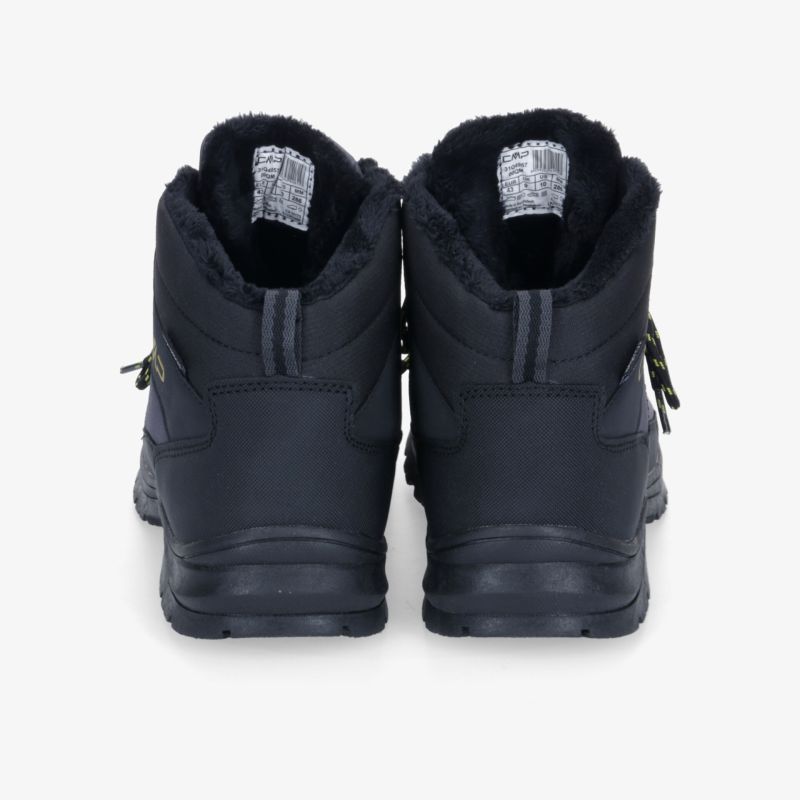 Robuste Winterschuhe aus wetterfestem Material mit flauschigem Innenfutter für optimalen Tragekomfort.