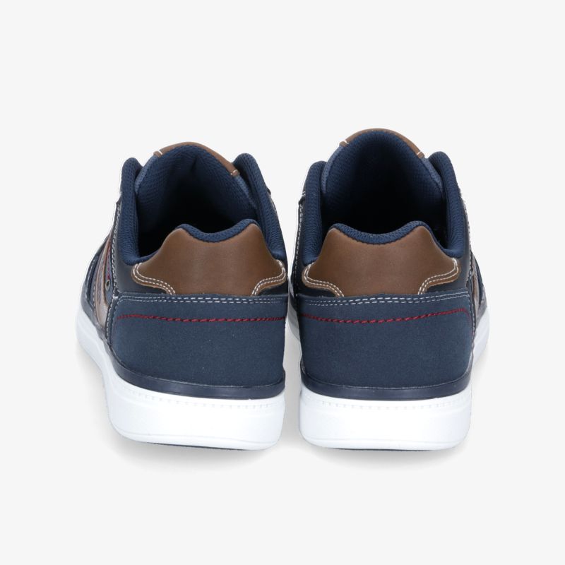 Moderne blaue Freizeitschuhe mit braunen Details und weißer Sohle, ideal für Alltag und Freizeitaktivitäten.