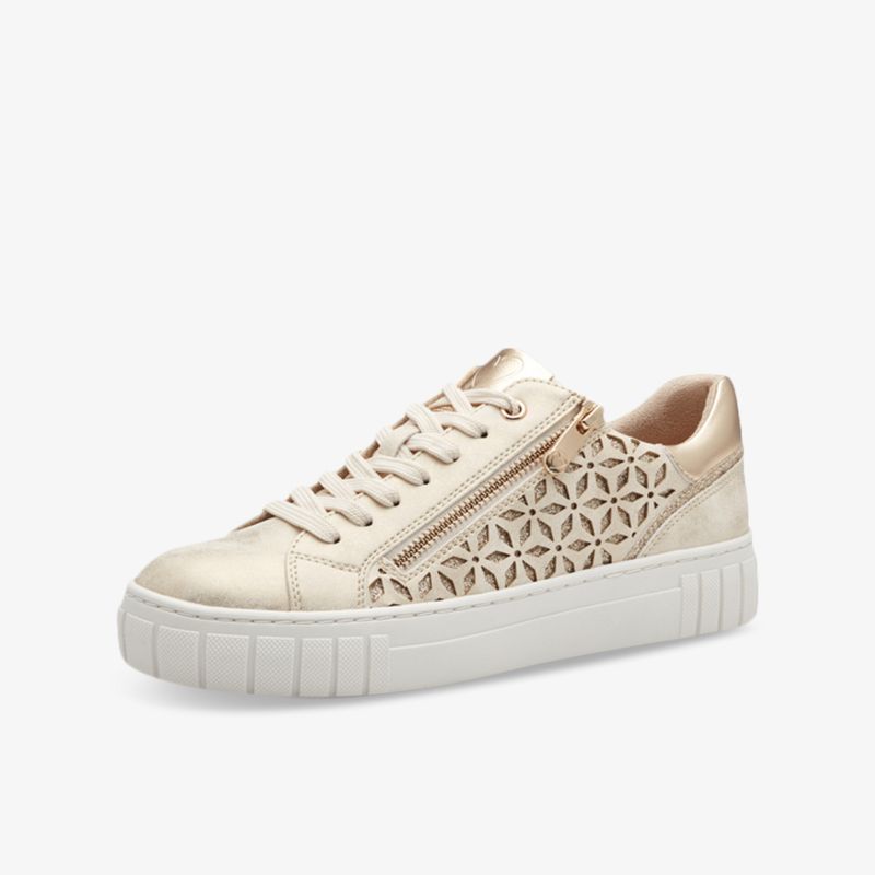 Beiger Sneaker mit modischem geometrischem Muster und komfortabler, dicker weißer Sohle, seitliche Ansicht
