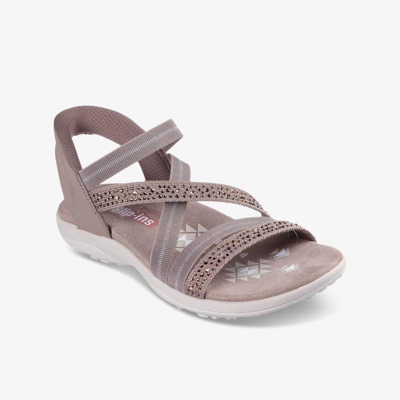 Leichter und bequemer Sandalenschuh mit verstellbarem Riemen und eleganter Perforation für warmes Wetter