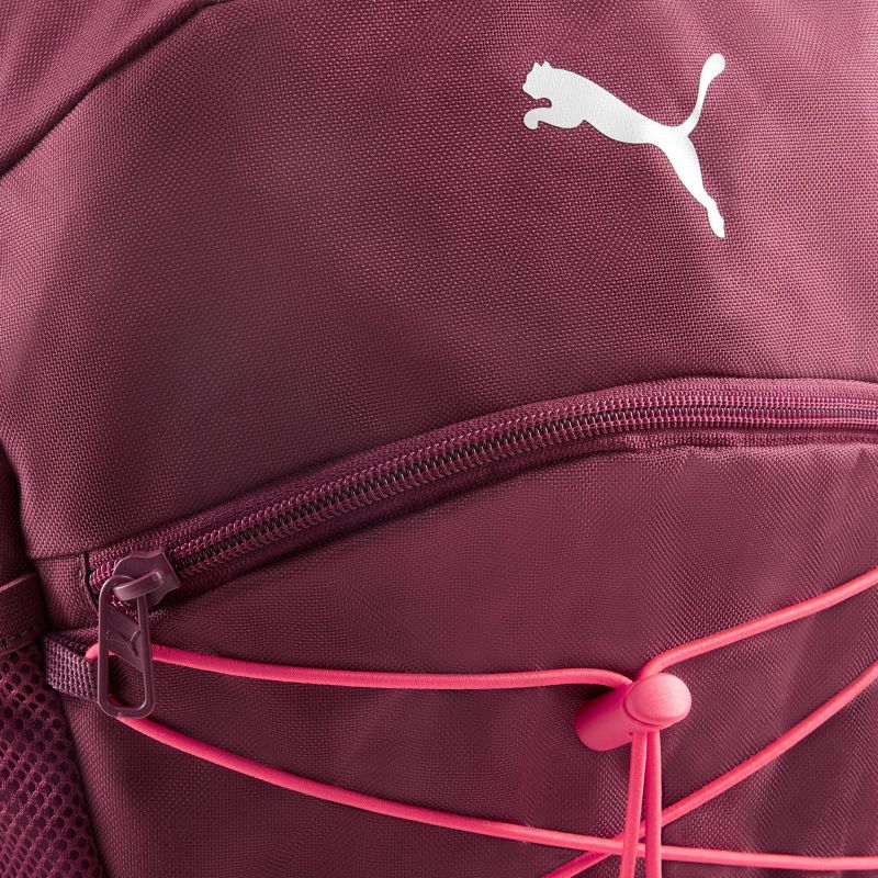 Moderner Rucksack in kräftigem Farbton mit funktionalem Design und markantem Logo für vielseitige Einsätze.