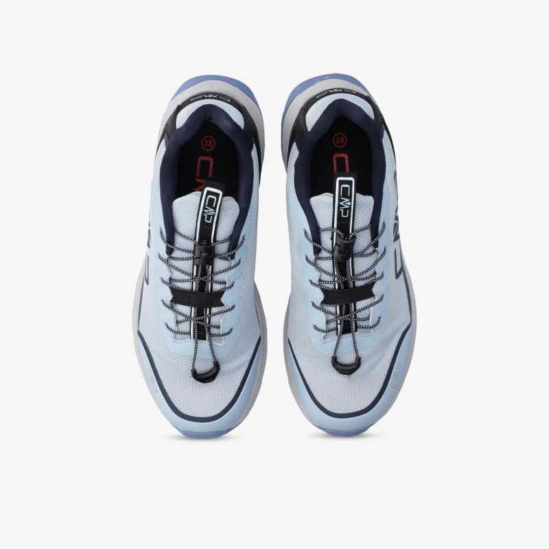 Moderner Sneaker in leichtem Design mit schnürfreiem Verschluss, ideal für sportliche Aktivitäten.