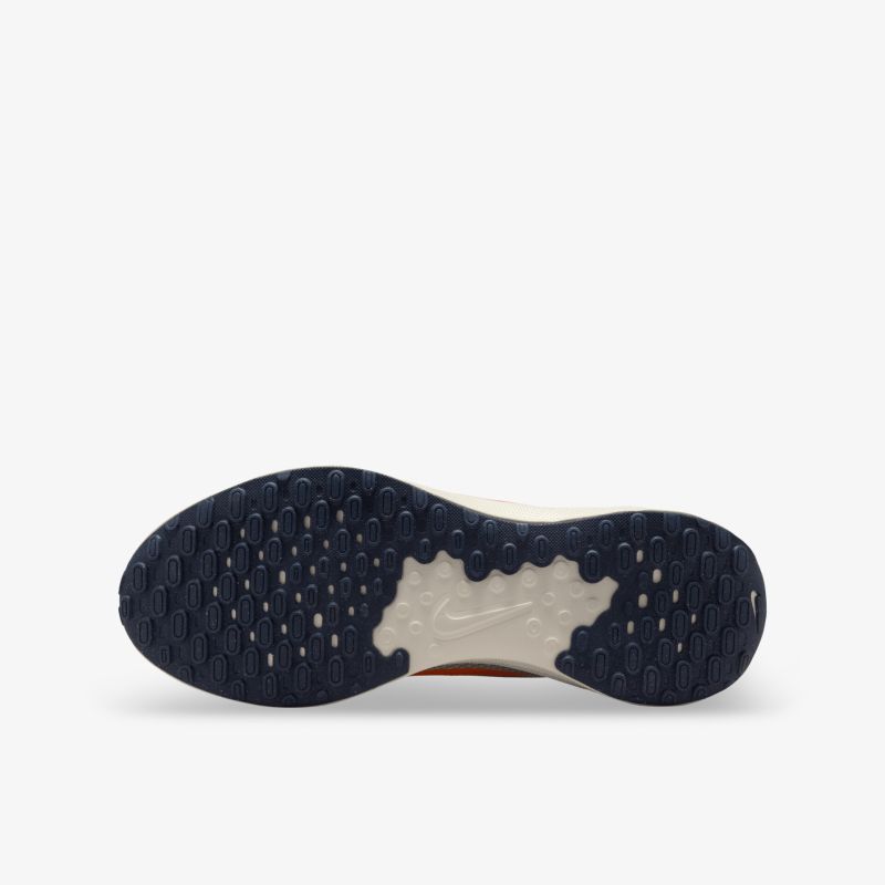 Profilierte schwarze Schuhsohle mit weißem Zwischenteil, flexibel und rutschfest für optimalen Halt