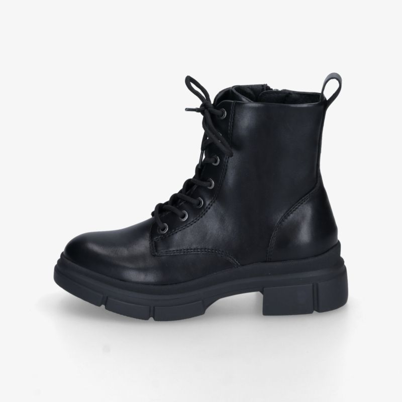 Robuster schwarzer Lederstiefel mit stabiler Sohle und bequemen Schnürsenkeln, seitliche Ansicht